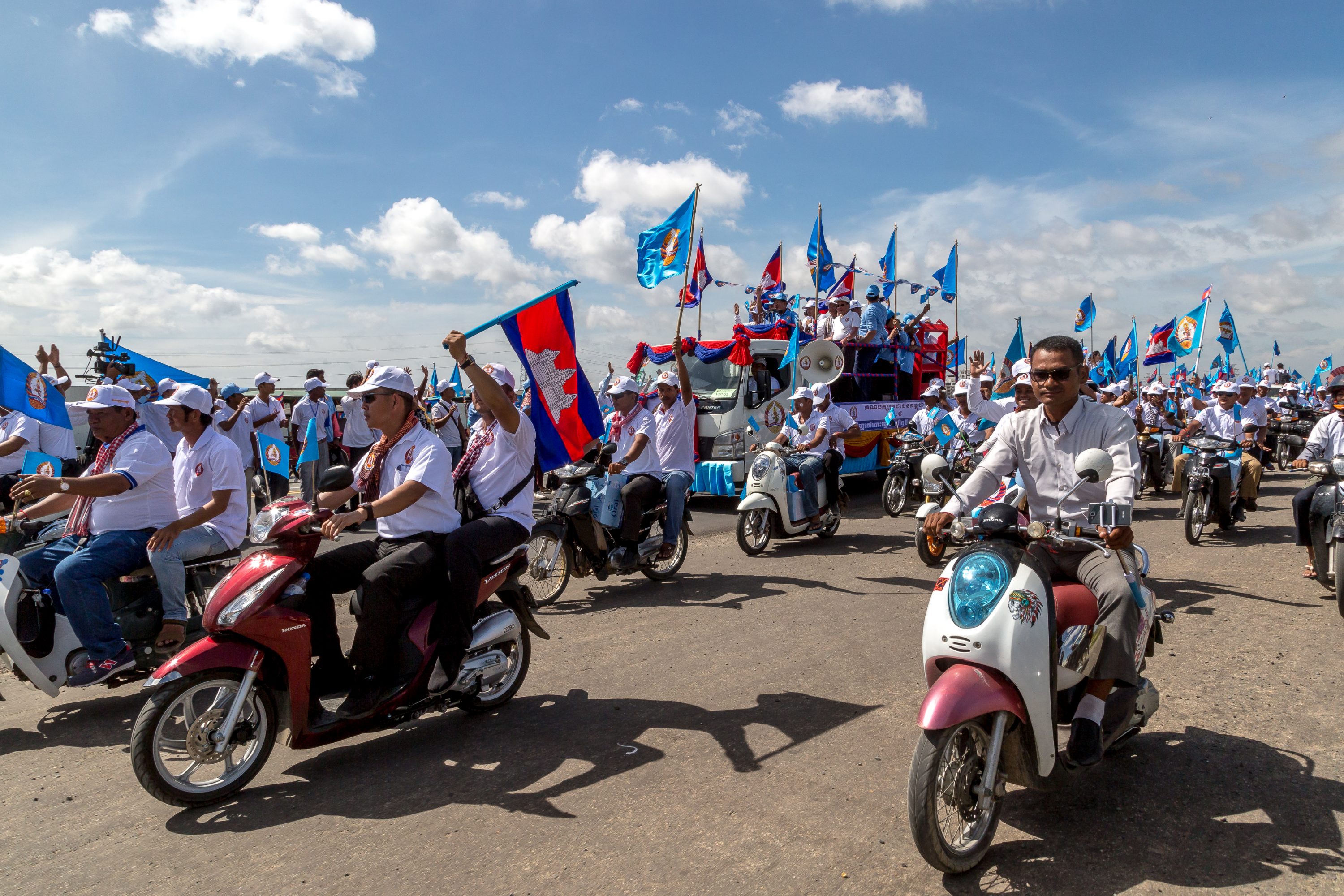 Prime Minister Samdech Hun Sen greets his fervent supporters in Cambodia